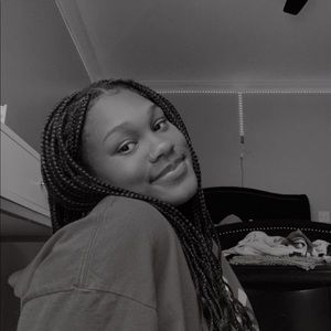 Meet your Posher, Sabria